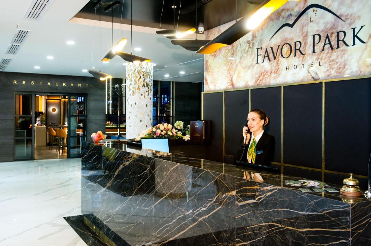 קייב Favor Park Hotel מראה חיצוני תמונה